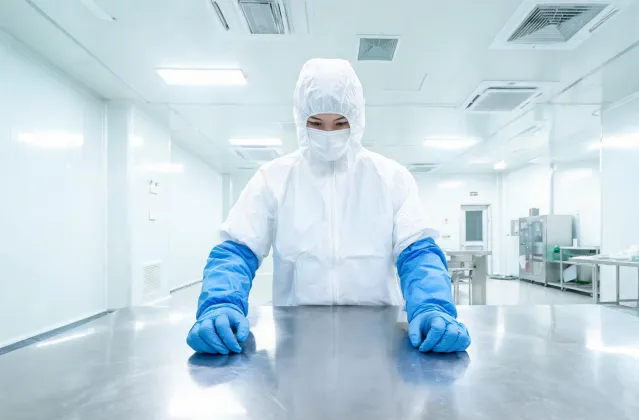 Food and pharma hygiene glove program